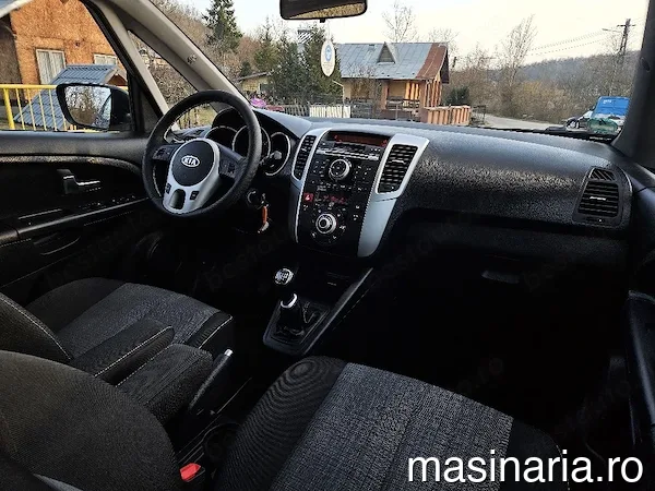 Kia Venga #9