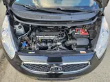 Kia Venga - 10
