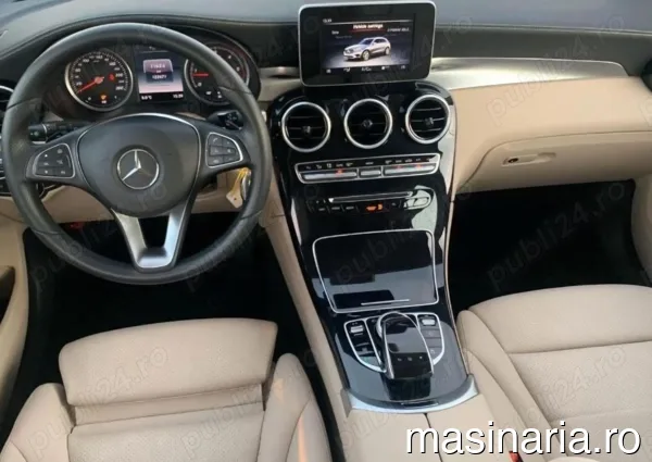 Mercedes-Benz 220 #4