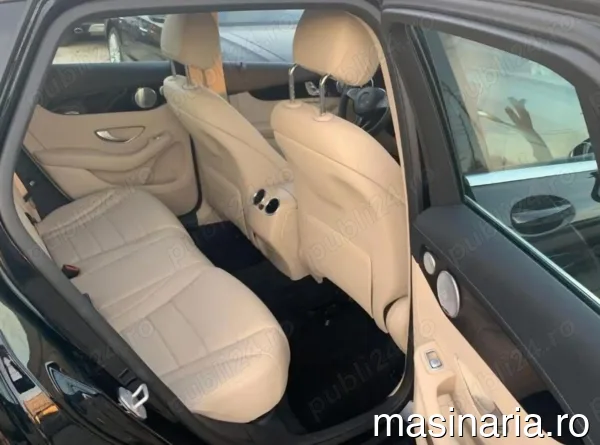 Mercedes-Benz 220 #5