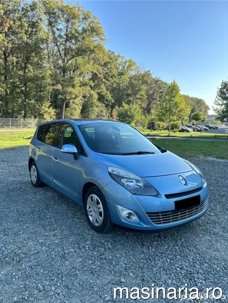 Renault Grand Scenic #1