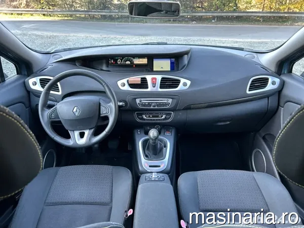 Renault Grand Scenic #4