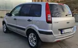 Ford Fusion - 5