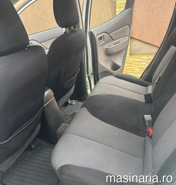 Mitsubishi L200 #8