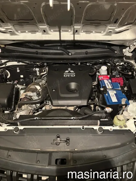 Mitsubishi L200 #10