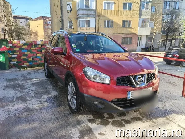 Nissan Qashqai+2 #1