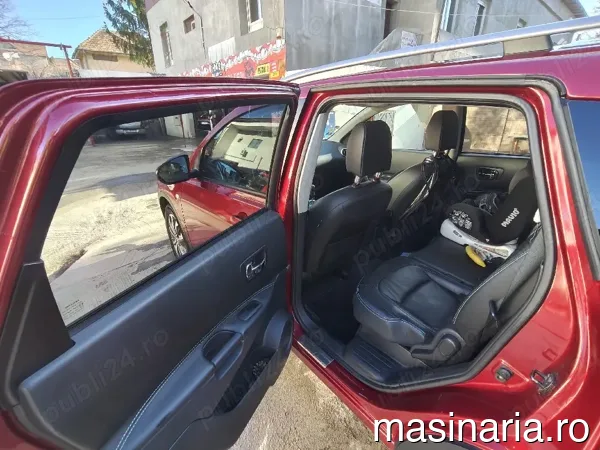 Nissan Qashqai+2 #10