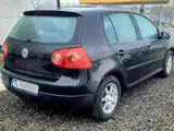 Volkswagen Golf - 5