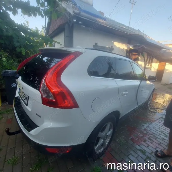 Volvo XC60 #4