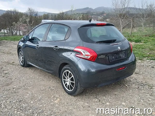 Peugeot 208 #3