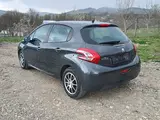 Peugeot 208 - 3