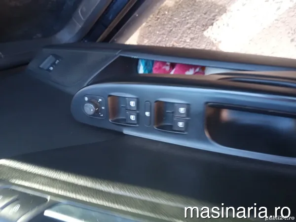Volkswagen Passat CC #3
