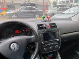 Volkswagen Golf - 5