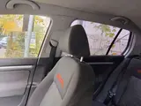 Volkswagen Golf - 6