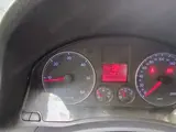 Volkswagen Golf - 8