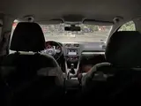 Volkswagen Golf - 9