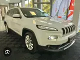 Jeep Cherokee - 1