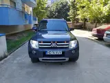 Mitsubishi Pajero - 1
