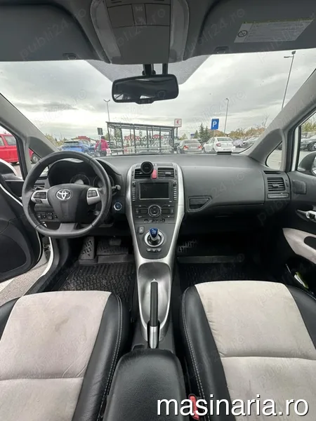 Toyota Auris #4
