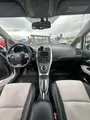Toyota Auris - 4