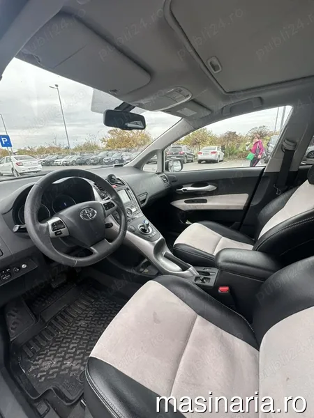 Toyota Auris #6