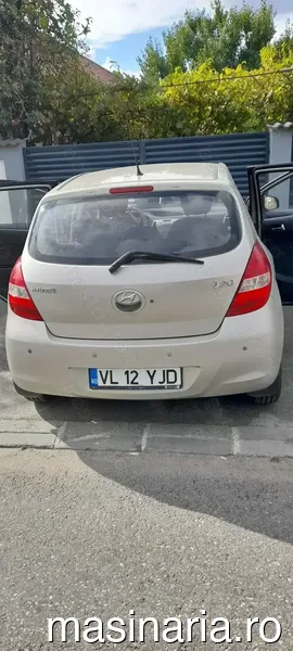 Hyundai i20 #8
