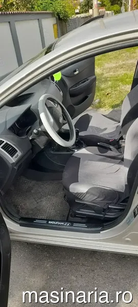 Hyundai i20 #9