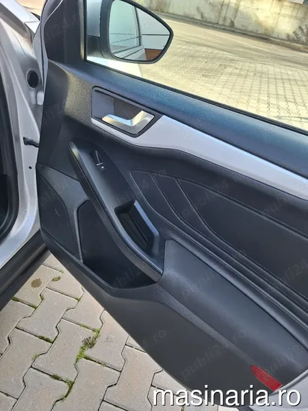 Ford Focus #9