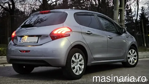 Peugeot 208 #6