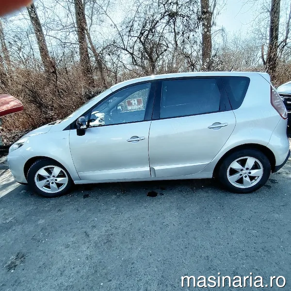 Renault Scenic #1