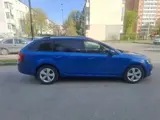 Volkswagen Passat CC - 8