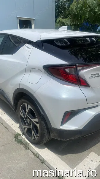 Toyota C-HR #9