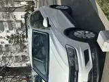 Volkswagen Tiguan - 5