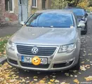 Volkswagen Passat - 1