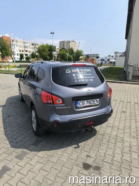 Nissan Qashqai+2 #8