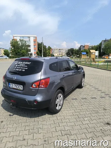 Nissan Qashqai+2 #9