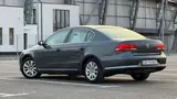 Volkswagen Passat - 3