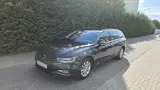 Volkswagen Passat - 4
