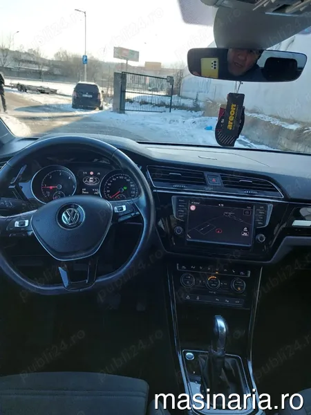 Volkswagen Touran #3