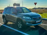 Toyota RAV 4 - 1