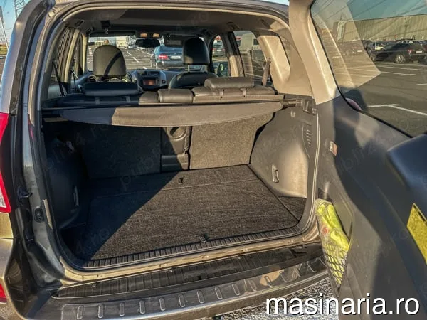 Toyota RAV 4 #7