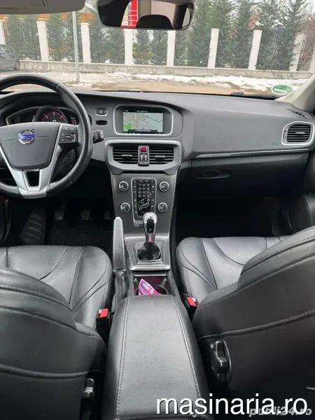 Volvo V40 #4