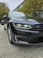 Volkswagen Passat - 1