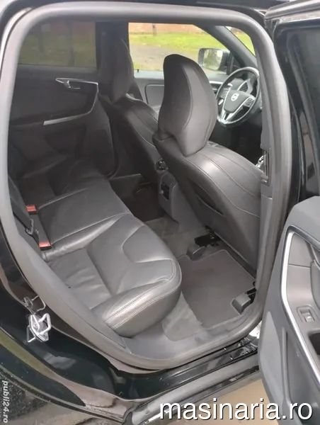 Volvo XC60 #8