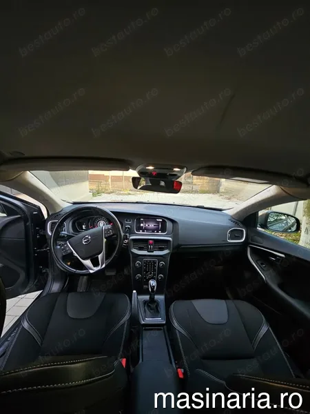 Volvo V40 #3