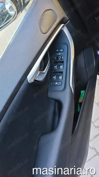 Volvo V40 #8