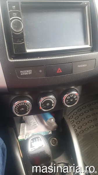 Mitsubishi Outlander #8