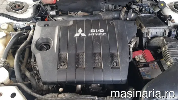 Mitsubishi Outlander #9