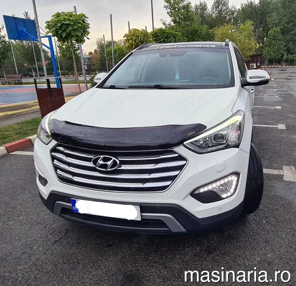 Hyundai Grand Santa Fe #1