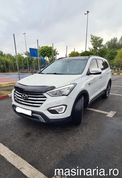 Hyundai Grand Santa Fe #3